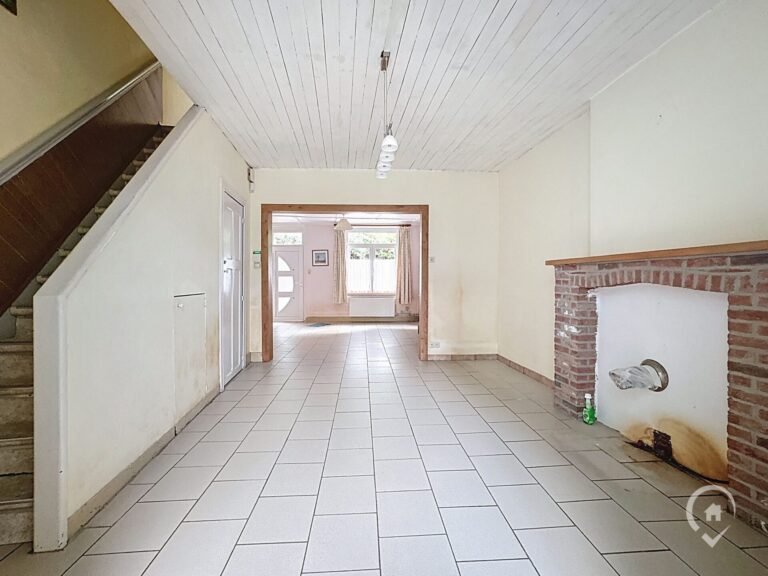 Condrogest - Maison 3 chambres avec jardin et garage à vendre à Anseremme