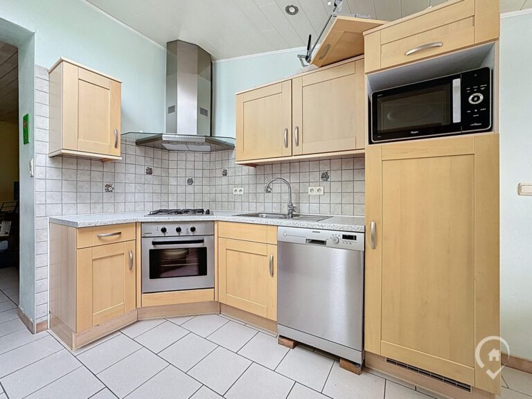 Condrogest - Maison 3 chambres avec jardin et garage à vendre à Anseremme