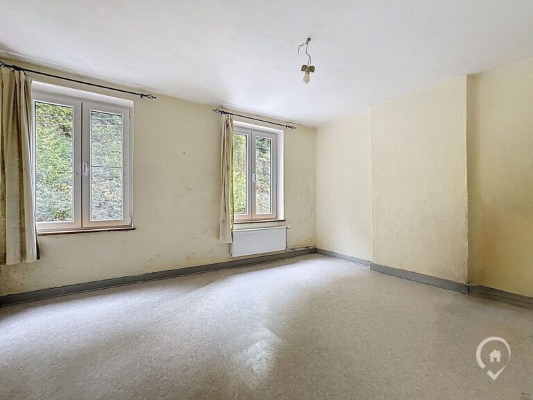 Condrogest - Maison 3 chambres avec jardin et garage à vendre à Anseremme