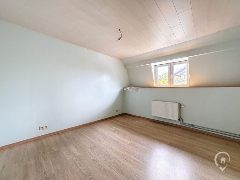 Condrogest - Maison 3 chambres avec jardin et garage à vendre à Anseremme