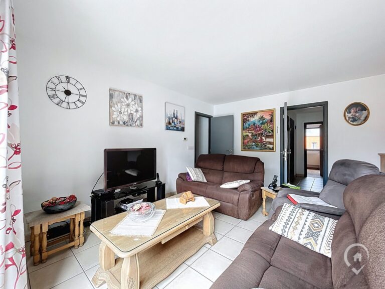 Condrogest - SOUS OPTION !!! Appartement 2 chambres avec terrasse à vendre à Ciney