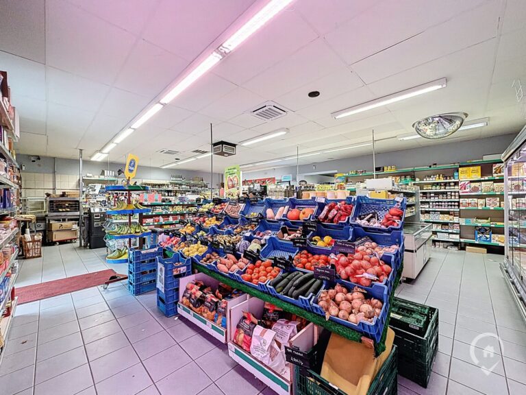 Condrogest - Bâtiment de 170 m² à vendre à Hamois