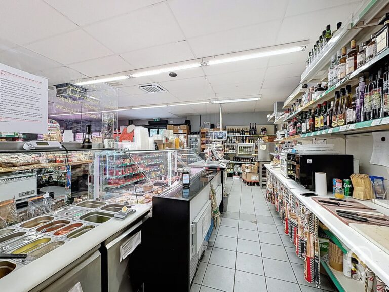 Condrogest - Bâtiment de 170 m² à vendre à Hamois