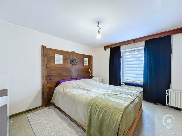 Condrogest - Charmante maison 3 façades avec jardin à vendre à Forrières