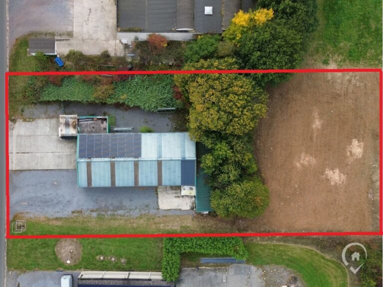 Condrogest - Entrepôt de 360 m² à vendre dans le zoning de Fernelmont