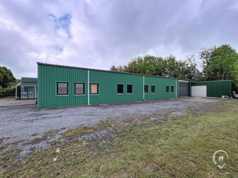 Condrogest - Entrepôt de 360 m² à vendre dans le zoning de Fernelmont