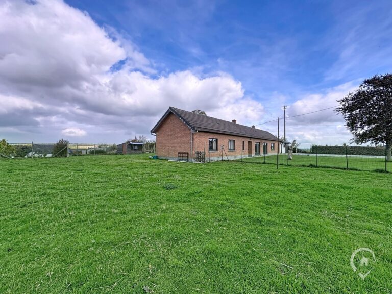 Condrogest - Villa et dépendances  à vendre sur une parcelle de 36 ares