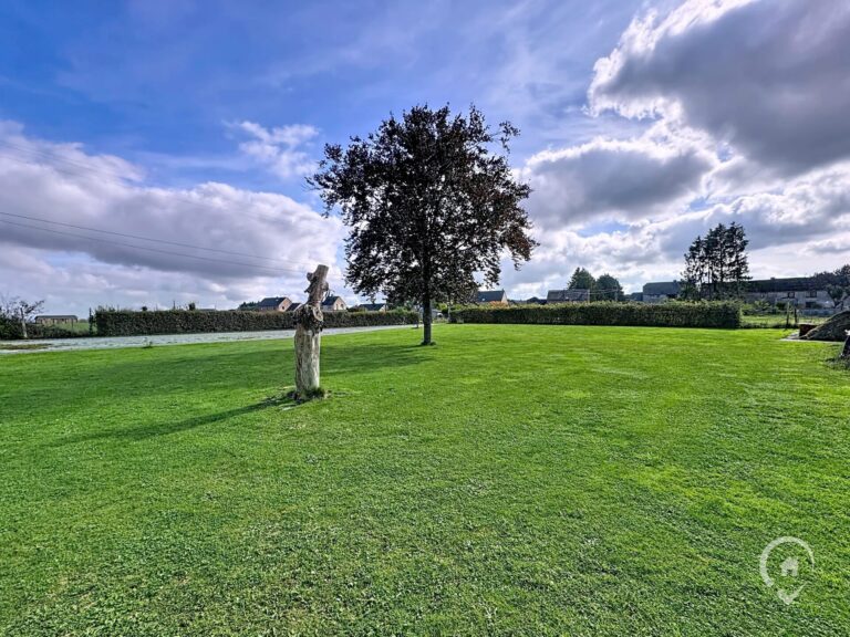 Condrogest - Villa et dépendances  à vendre sur une parcelle de 36 ares