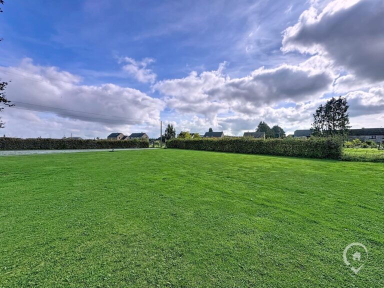 Condrogest - Villa et dépendances  à vendre sur une parcelle de 36 ares