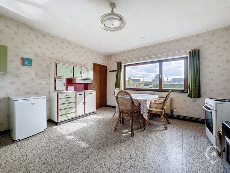 Condrogest - Villa et dépendances  à vendre sur une parcelle de 36 ares