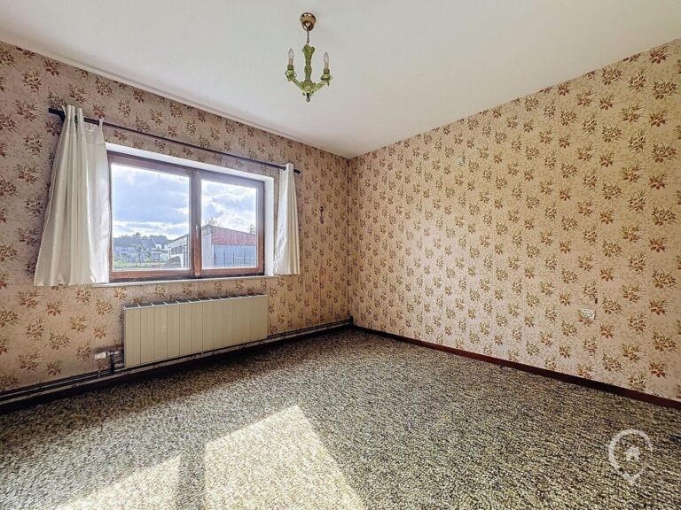 Condrogest - Villa et dépendances  à vendre sur une parcelle de 36 ares