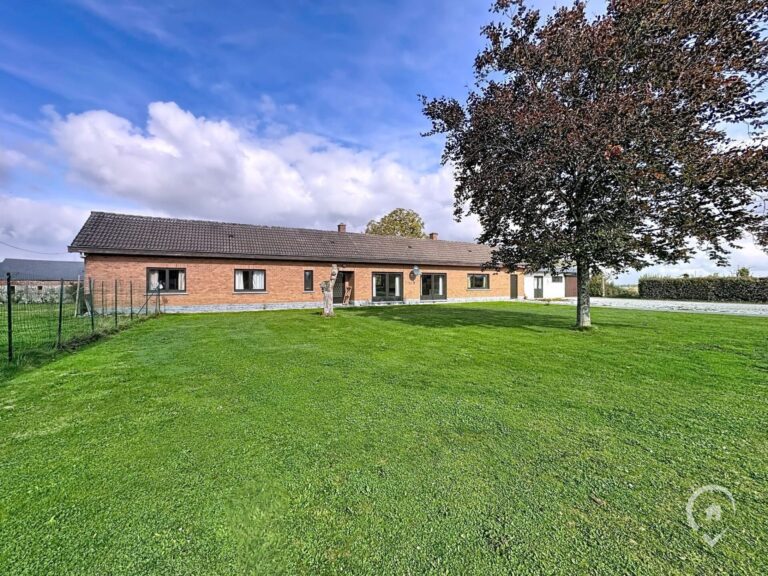 Condrogest - Villa et dépendances  à vendre sur une parcelle de 36 ares