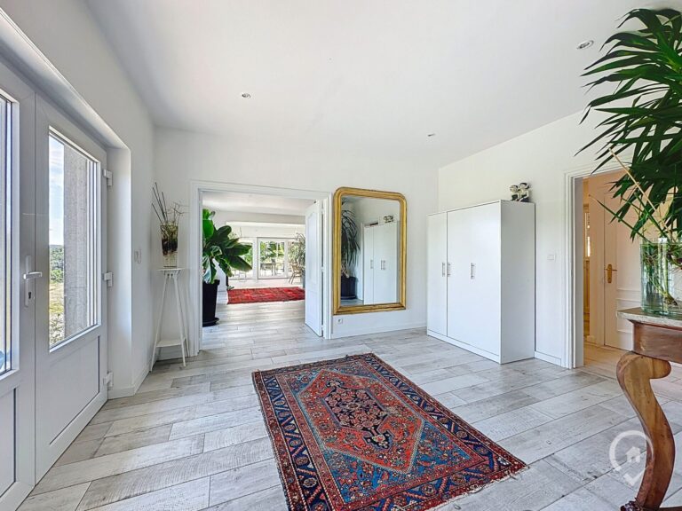 Condrogest - Superbe propriété sur + de 1HA 27A avec vue unique à Hamoir