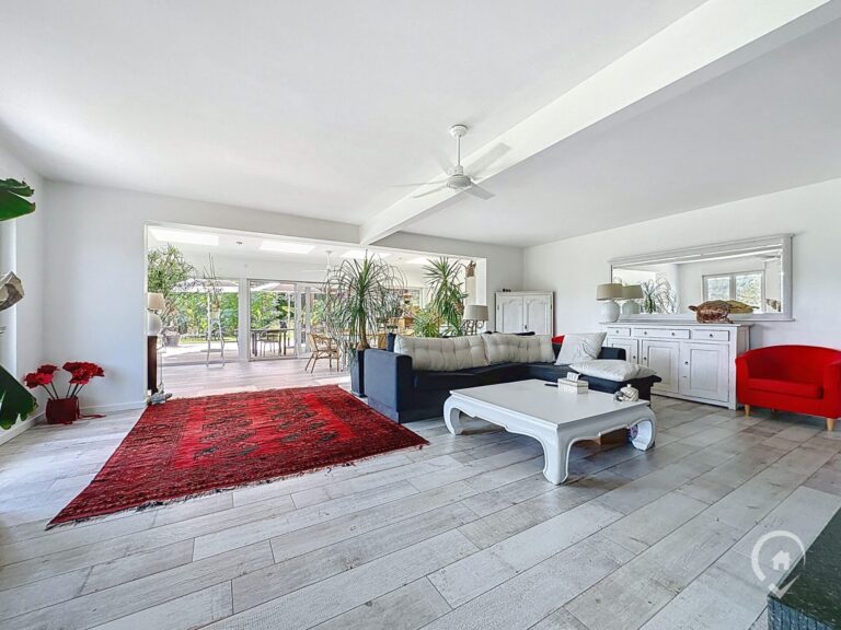 Condrogest - Superbe propriété sur + de 1HA 27A avec vue unique à Hamoir