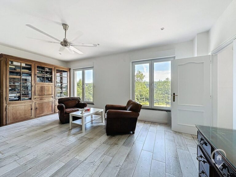 Condrogest - Superbe propriété sur + de 1HA 27A avec vue unique à Hamoir