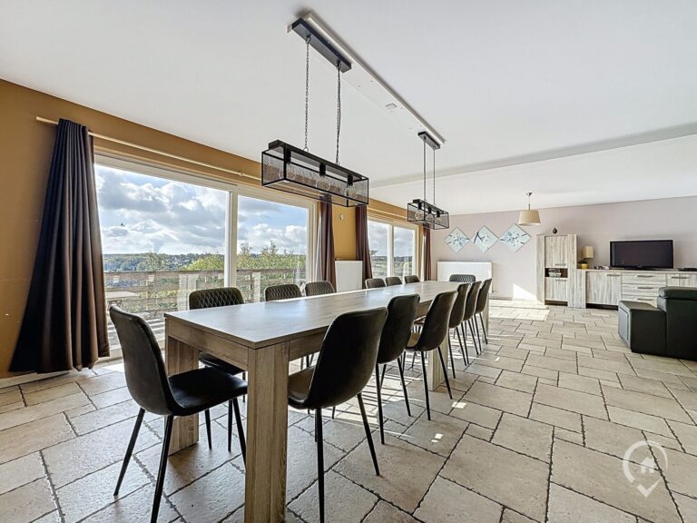 Condrogest - OPTION Villa 7 chambres avec vue à vendre à Hastière