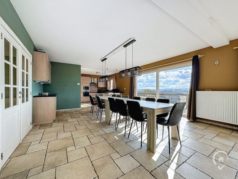 Condrogest - OPTION Villa 7 chambres avec vue à vendre à Hastière