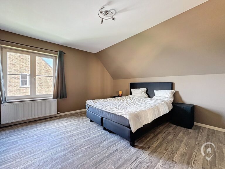 Condrogest - OPTION Villa 7 chambres avec vue à vendre à Hastière