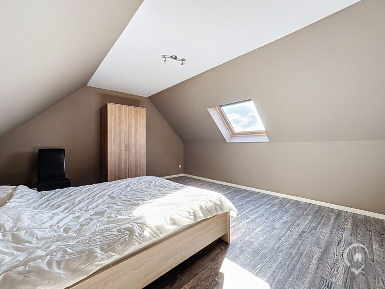 Condrogest - OPTION Villa 7 chambres avec vue à vendre à Hastière