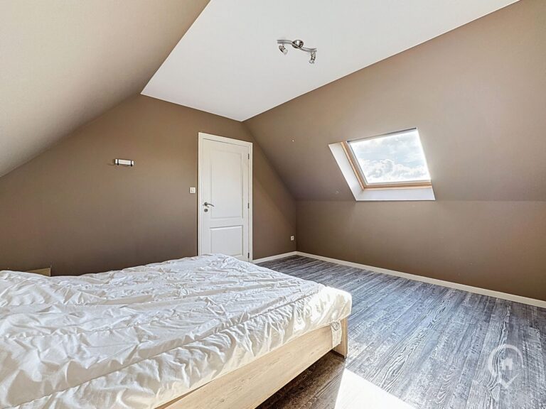 Condrogest - OPTION Villa 7 chambres avec vue à vendre à Hastière