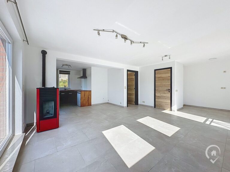 Condrogest - OPTION Maison 3 chambres à louer à  Somme-Leuze