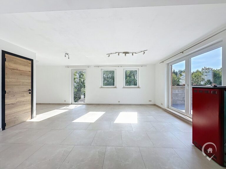 Condrogest - OPTION Maison 3 chambres à louer à  Somme-Leuze