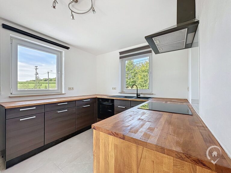 Condrogest - OPTION Maison 3 chambres à louer à  Somme-Leuze