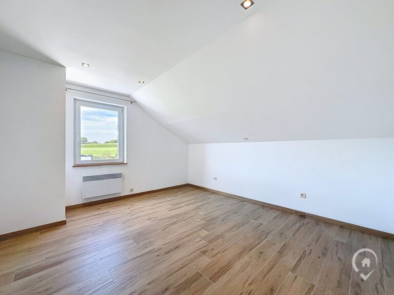 Condrogest - OPTION Maison 3 chambres à louer à  Somme-Leuze