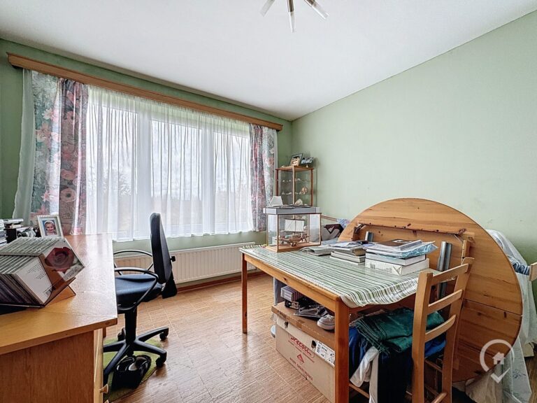 Condrogest - Spacieuse ville 5 chambres de 200 m² à vendre à Dinant