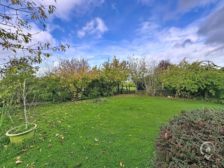 Condrogest - Spacieuse ville 5 chambres de 200 m² à vendre à Dinant