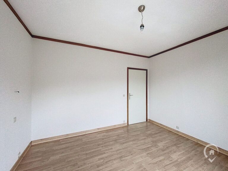 Condrogest - Appartement 2 chambres à louer à Anseremme - vue sur Meuse