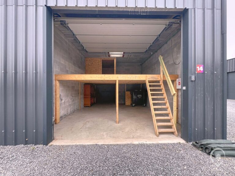 Condrogest - Entrepôt sécurisé à louer dans le zoning d'Achêne