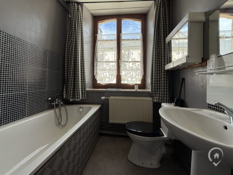 Condrogest - SOUS OPTION !!! Immeuble de rapport - 3 logements