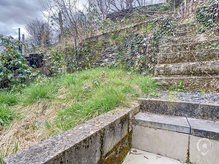 Condrogest - SOUS OPTION !!! Superbe maison mitoyenne 3 chambres fraîchement rénovée !