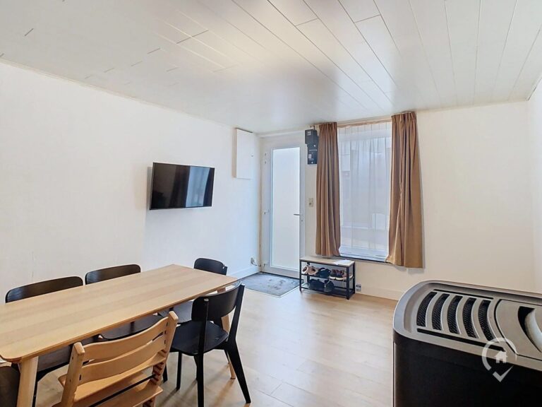 Condrogest - SOUS OPTION !!! Superbe maison mitoyenne 3 chambres fraîchement rénovée !