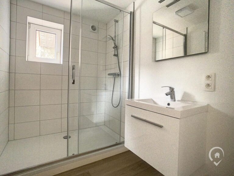 Condrogest - Appartement 2 chambres à louer au centre de Marche SOUS OPTION