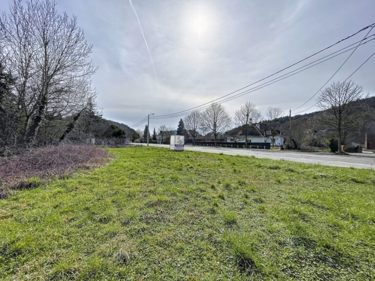 Condrogest - Appartement rez-de-chaussée 3 chambres à vendre à Yvoir