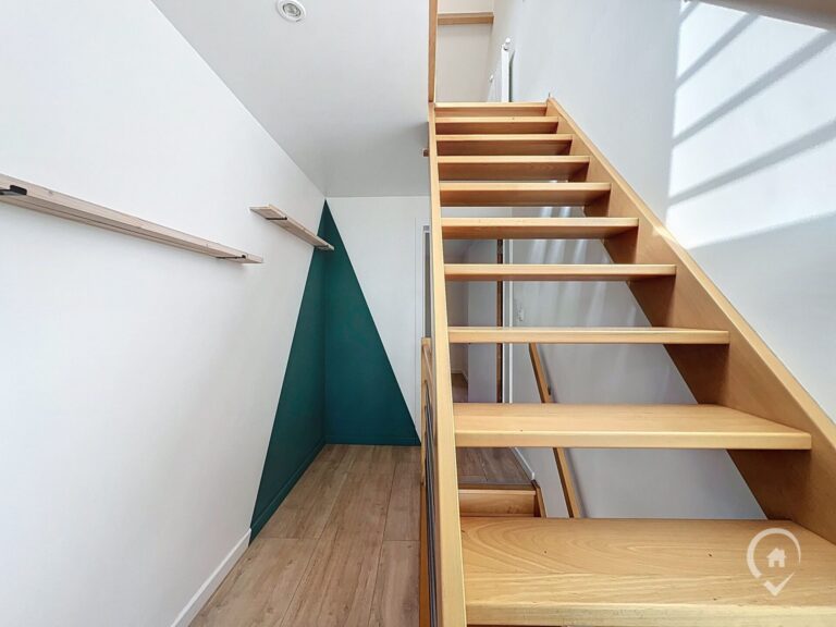 Condrogest - SOUS OPTION !!! Maison entièrement rénovée 2 chambres et jardin