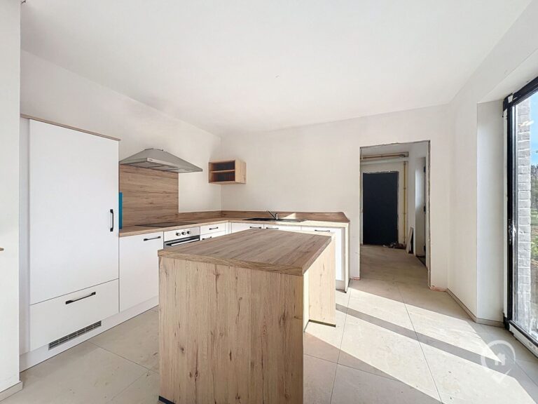 Condrogest - Belle villa neuve 4 façades à vendre à Verlée