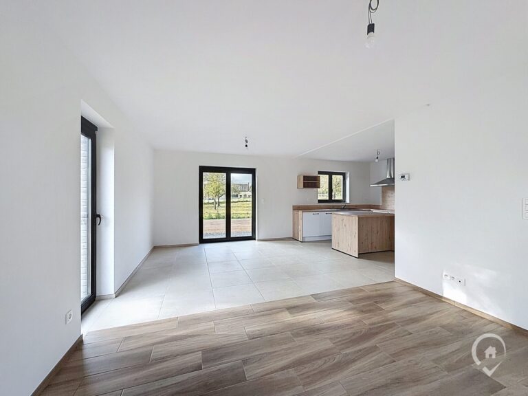 Condrogest - Maison 4 façades à vendre sur une parcelle de 7,33 ares