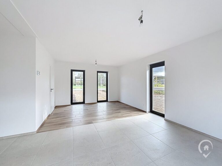 Condrogest - Maison 4 façades à vendre sur une parcelle de 7,33 ares