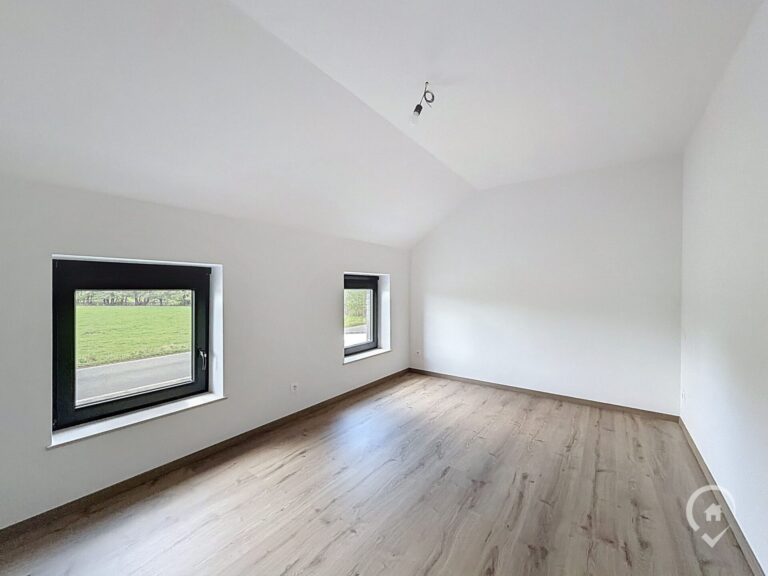 Condrogest - Maison 4 façades à vendre sur une parcelle de 7,33 ares