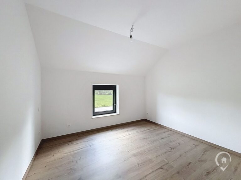 Condrogest - Maison 4 façades à vendre sur une parcelle de 7,33 ares