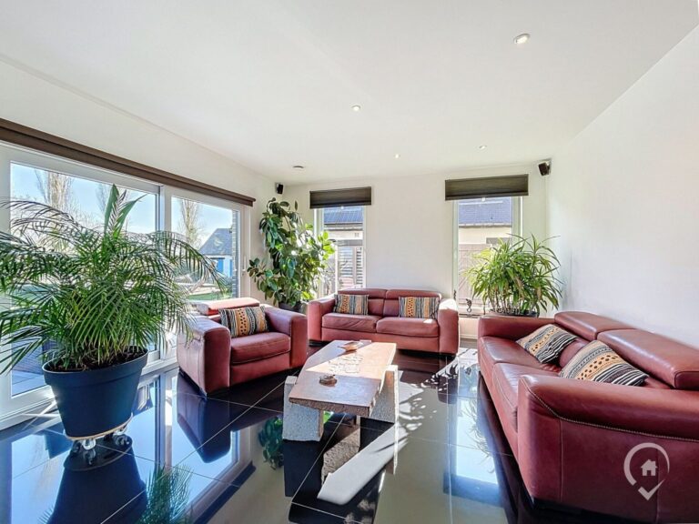 Condrogest - SOUS OPTION !!! Magnifique villa 3 chambres à vendre à Dave