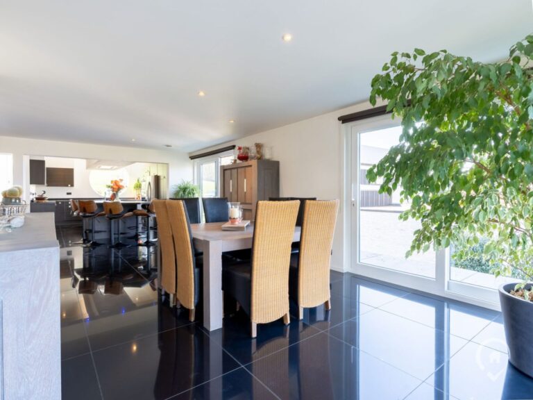 Condrogest - SOUS OPTION !!! Magnifique villa 3 chambres à vendre à Dave