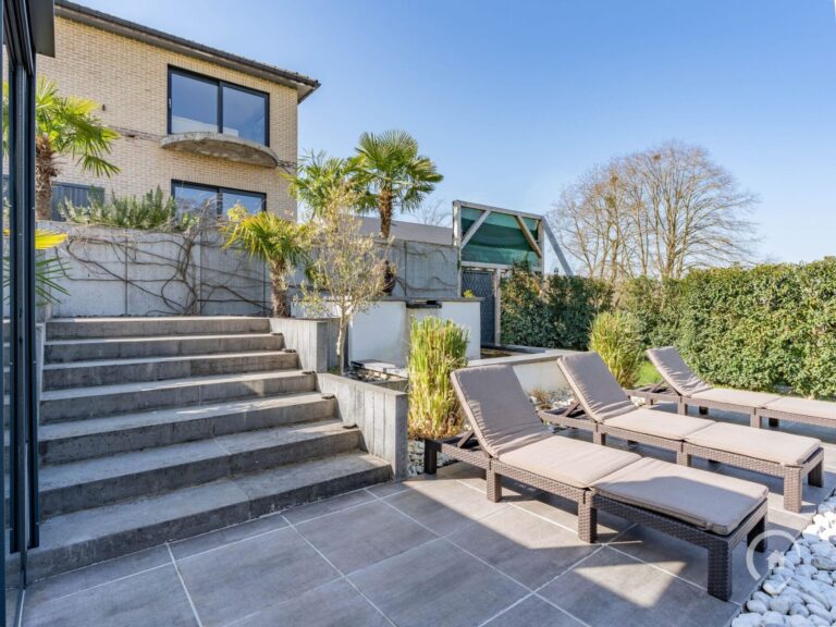 Condrogest - SOUS OPTION !!! Magnifique villa 3 chambres à vendre à Dave