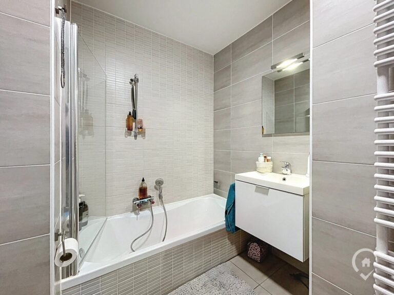 Condrogest - VENDU !!! Appartement 2 chambres avec terrasse à vendre à Ciney