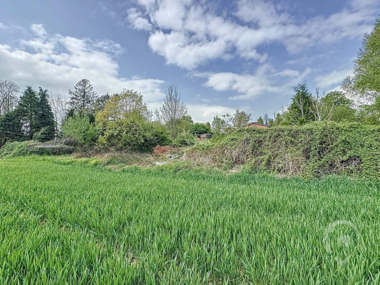 Condrogest - Terrain de 6 ares situé au coeur des campagnes