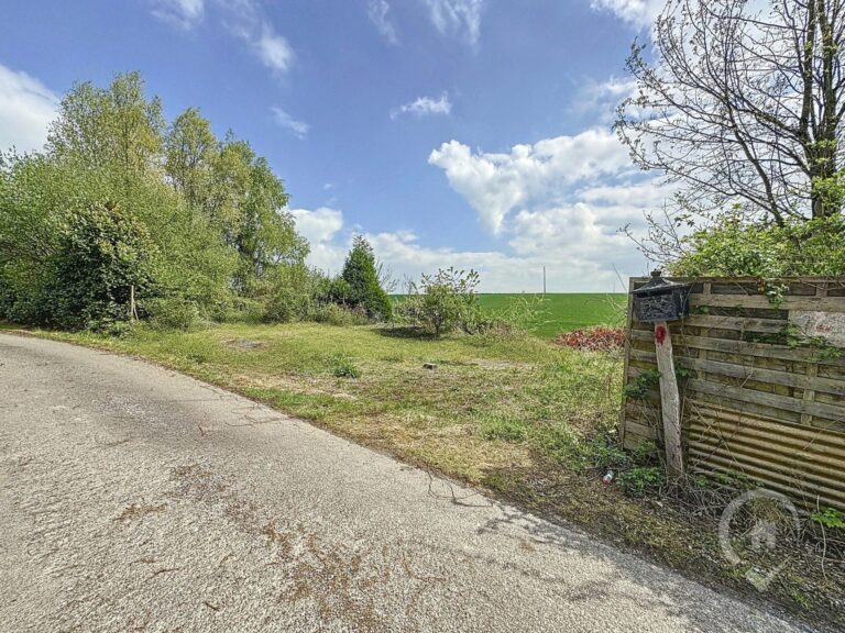 Condrogest - Terrain de 6 ares situé au coeur des campagnes