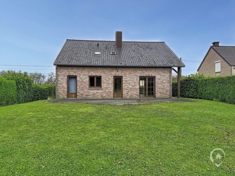 Condrogest - Villa 4 chambres à vendre à Haversin